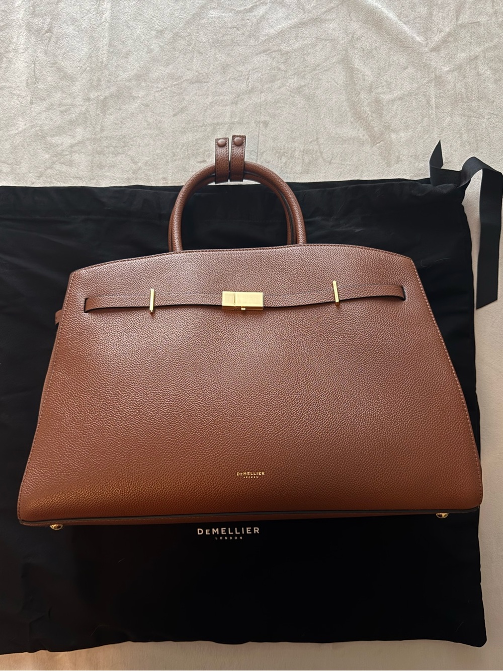 DeMellier The Hudson Bag in Tan Small Grain Leather with Crossbody Strap NEW